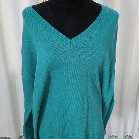 J. Crew NWT Teal Wool Blend V-neck Sweater - Picture 7 of 8